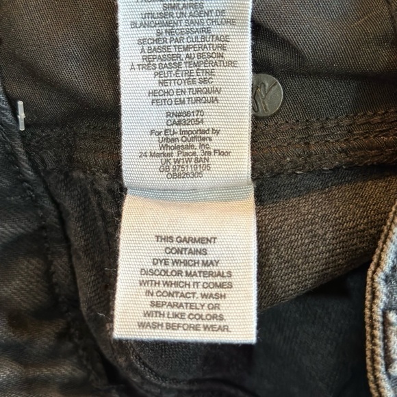 2 for $26 Free People We the Free Rainn distressed black denim mini skirt 24 - Picture 7 of 8